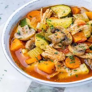 CHICKEN AND VEGETABLE SOUP 4LTR - Image 1