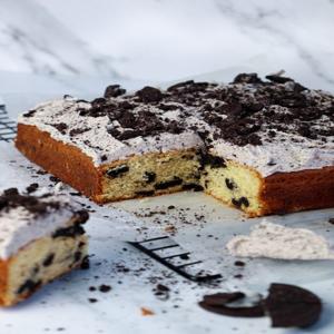COOKIES & CREAM TRAYCAKE